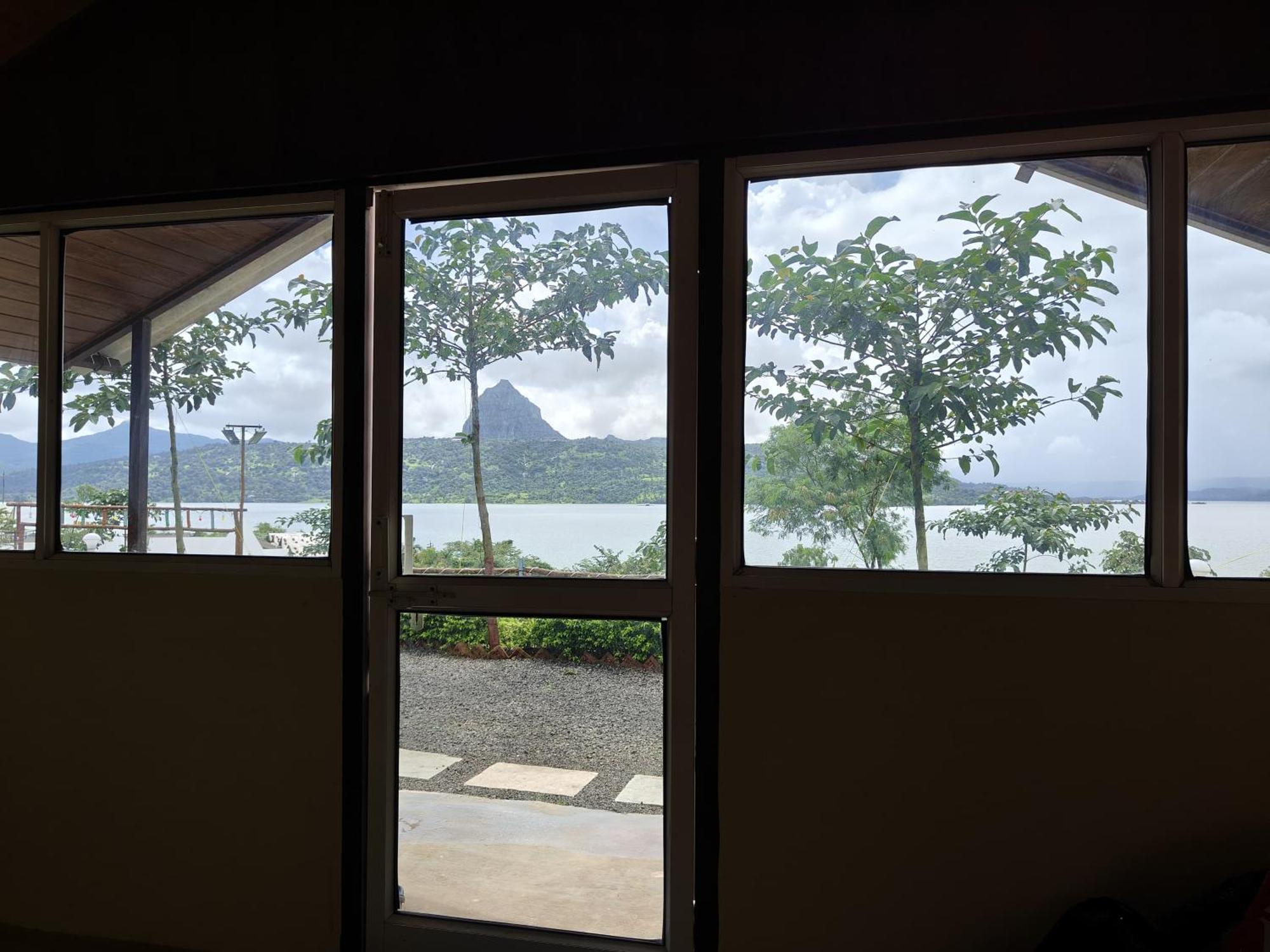 Shelby Pawana Lake Cottages & Camping Tents Lonavla Exterior foto